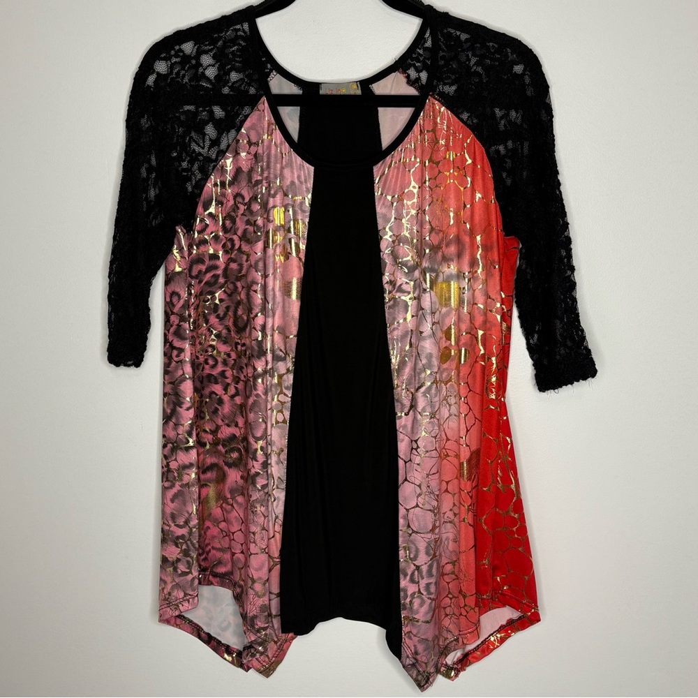 Liz In L.A. Top Size L Shiny Fabric with Gold Accents Lace Sleeves Stretch NWOT